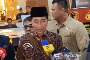 Jokowi Penyakit Kulit? Hoaks Foto Editan Viral Sebar Fitnah